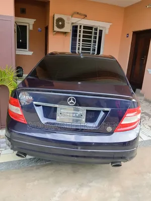 Mercedes-Benz C300 2009 Blue