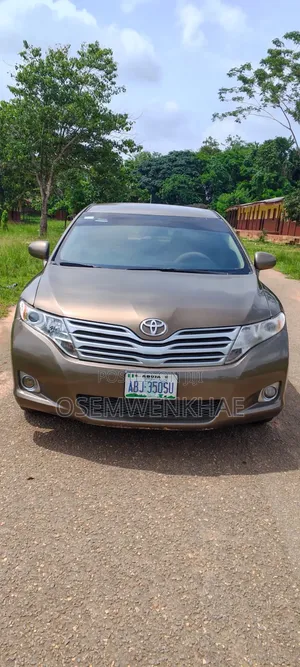 Toyota Venza V6 AWD 2011 Brown