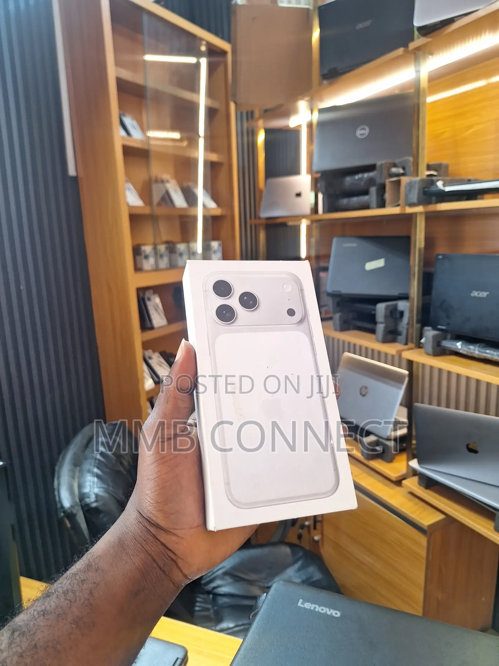 New Apple iPhone 17 Pro Max 256 GB White