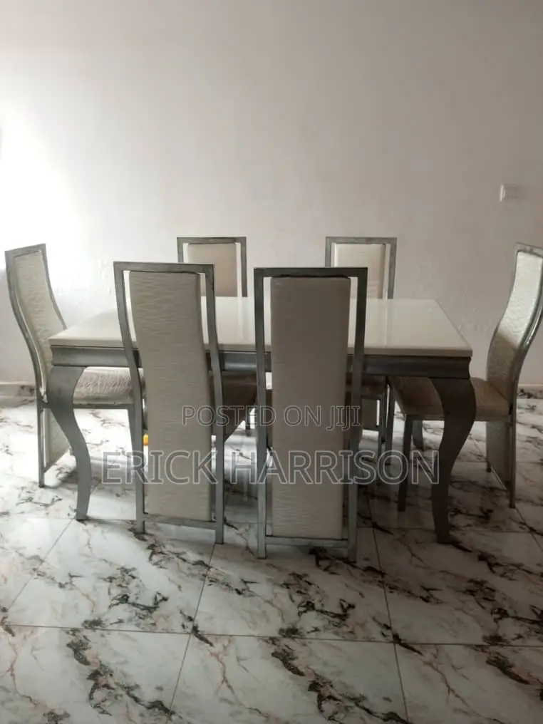 Dinning Table
