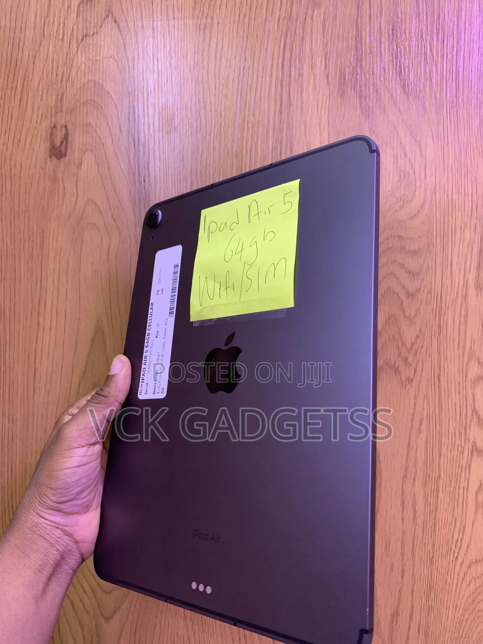 Apple iPad Air (2022) 64 GB Gray