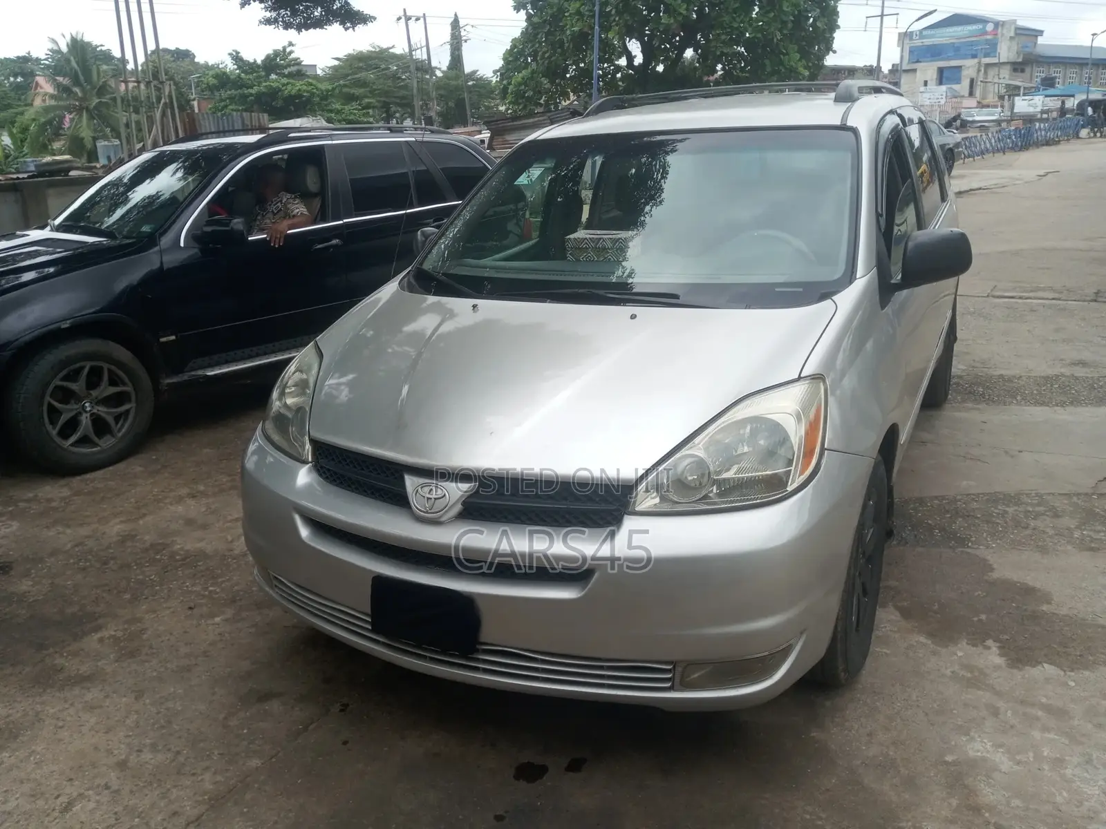 Toyota Sienna 2005 Silver
