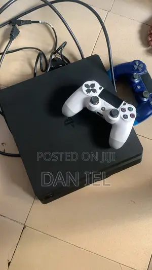 Playstation 4 Pro Slim Console + 10 Games 2 Wireless Controller