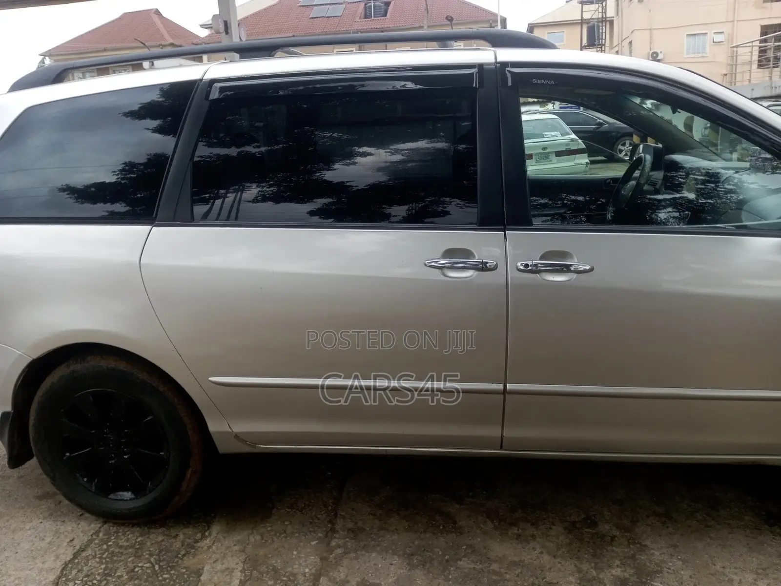 Toyota Sienna 2005 Silver
