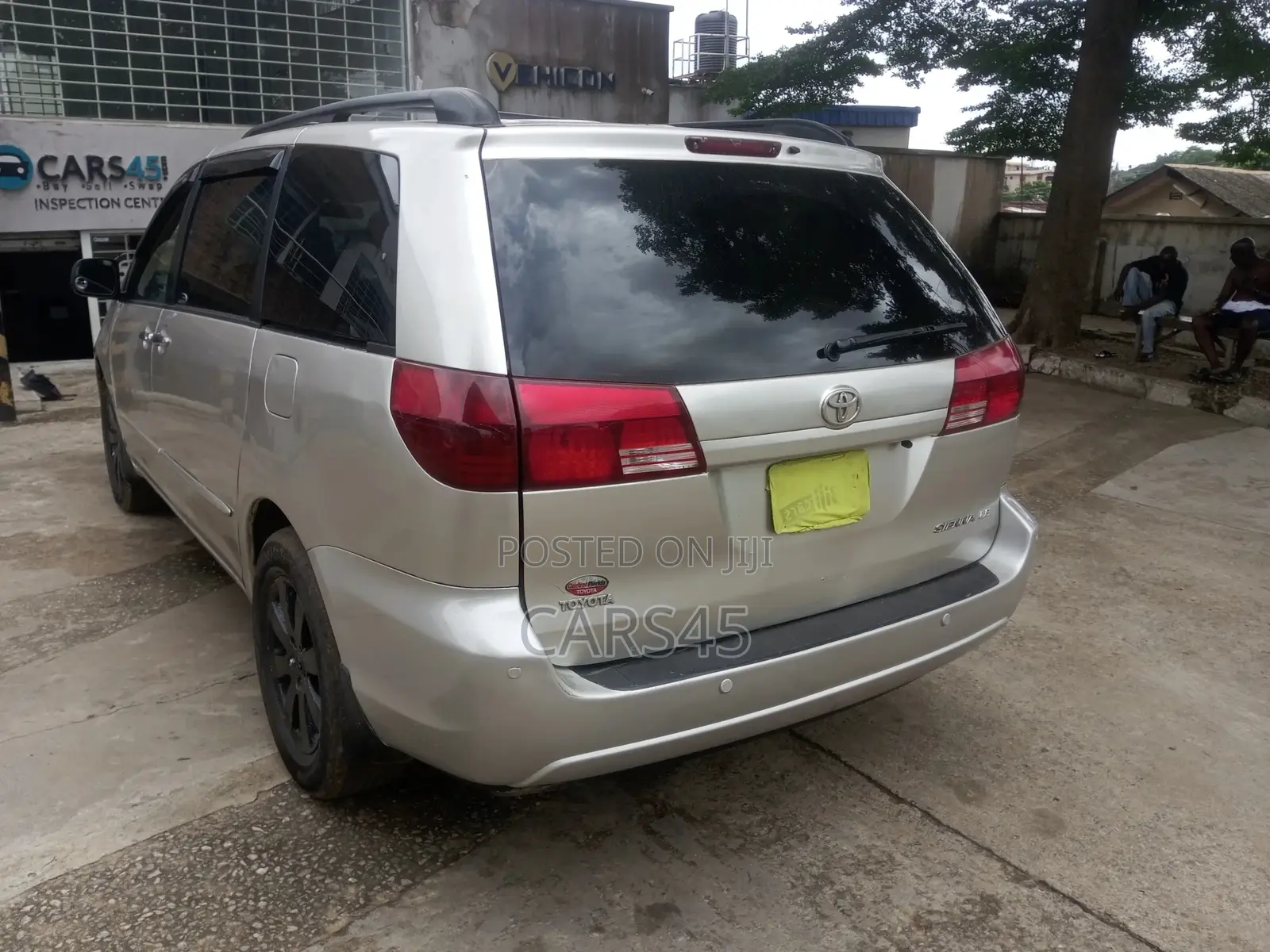 Toyota Sienna 2005 Silver