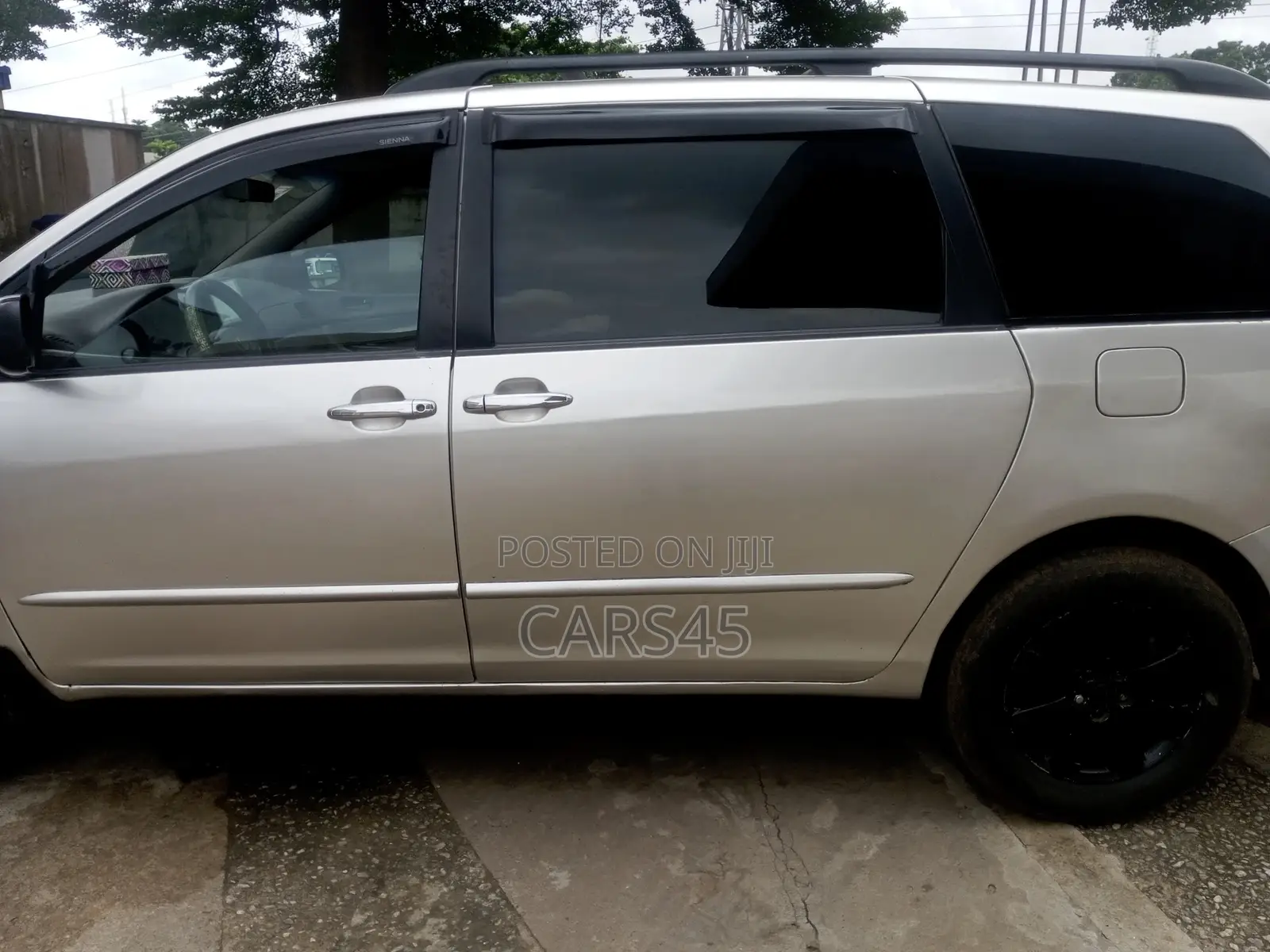Toyota Sienna 2005 Silver