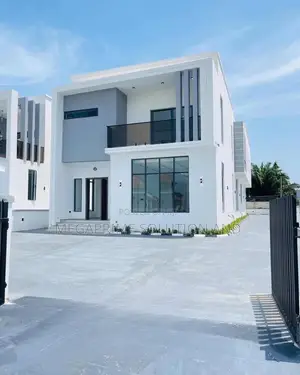 5bdrm Duplex in Off Lekki-Epe Expressway for sale