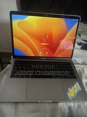 Laptop Apple MacBook Pro 2017 16GB Intel SSHD (Hybrid) 500GB