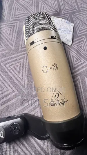 C 3 Dual- Diaphragm Studio Condenser Microphone