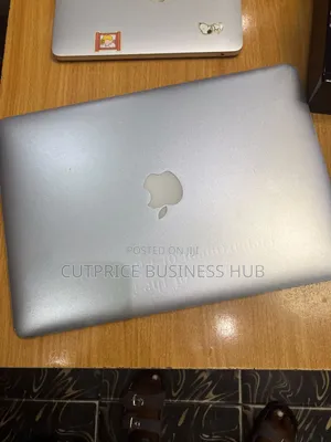 Laptop Apple MacBook Air 2015 8GB Intel Core i5 SSD 128GB