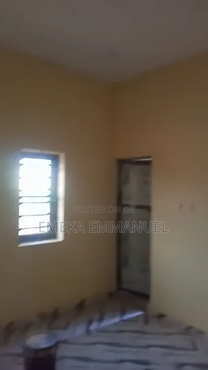 3bdrm Apartment in Aguoye Lay Out Awka for rent