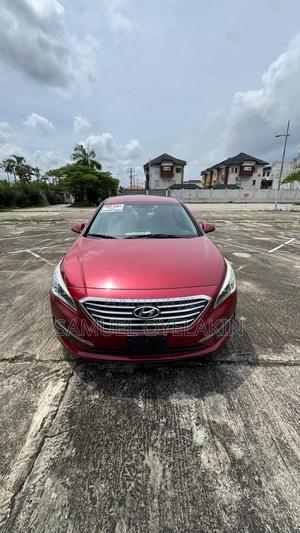 Hyundai Sonata SE 4dr Sedan (2.4L 4cyl 6A) 2015 Red