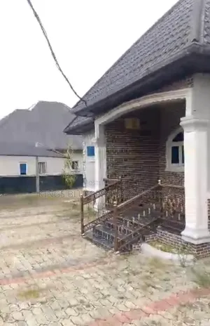 3bdrm Bungalow in Okuokoko, Warri for sale