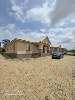 3bdrm Bungalow in Von Garden Estate, Lugbe District for rent