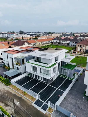 5bdrm Duplex in Lekki Phase 2 for sale