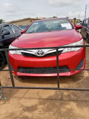 Toyota Camry LE 4dr Sedan (2.5L 4cyl 6A) 2012 Red