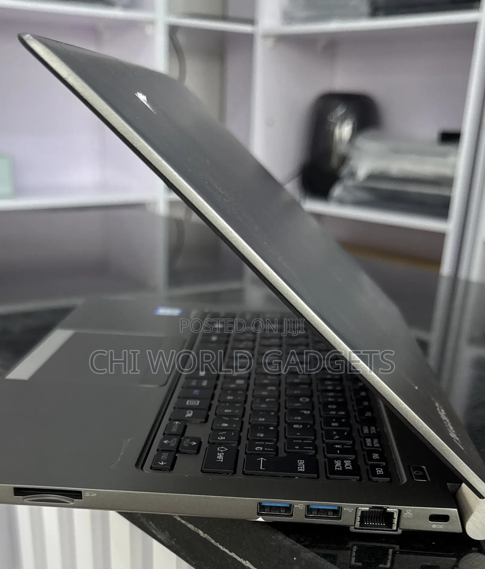 Laptop Toshiba Dynabook R634/M 8GB Intel Core i3 SSD 128GB