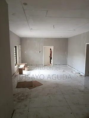 2bdrm Apartment in Adelab, Surulere for rent
