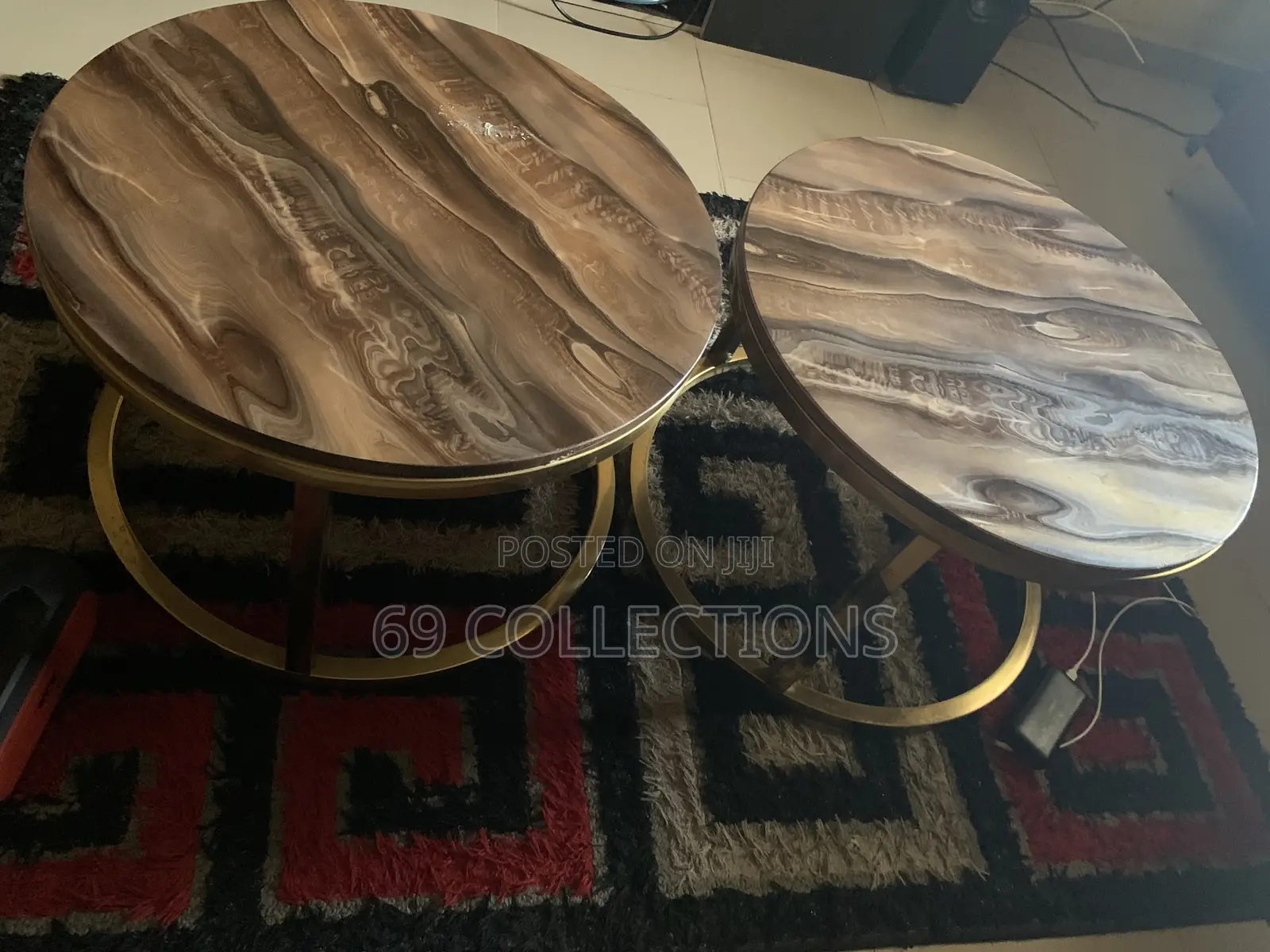 Luxury Round Marble Nesting Coffee Table Set With Gold Frame
