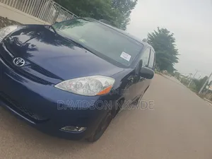Toyota Sienna 2006 Blue