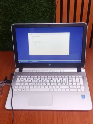 Laptop HP Pavilion 15 8GB Intel Core i3 HDD 500GB