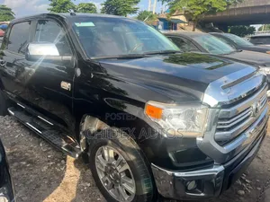 Toyota Tundra 2017 Black