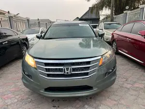 Honda Accord Crosstour 2010 Blue