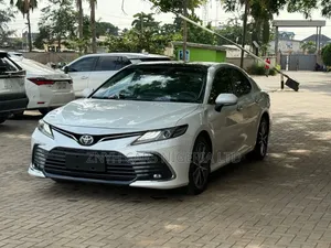 Toyota Camry 2022 White