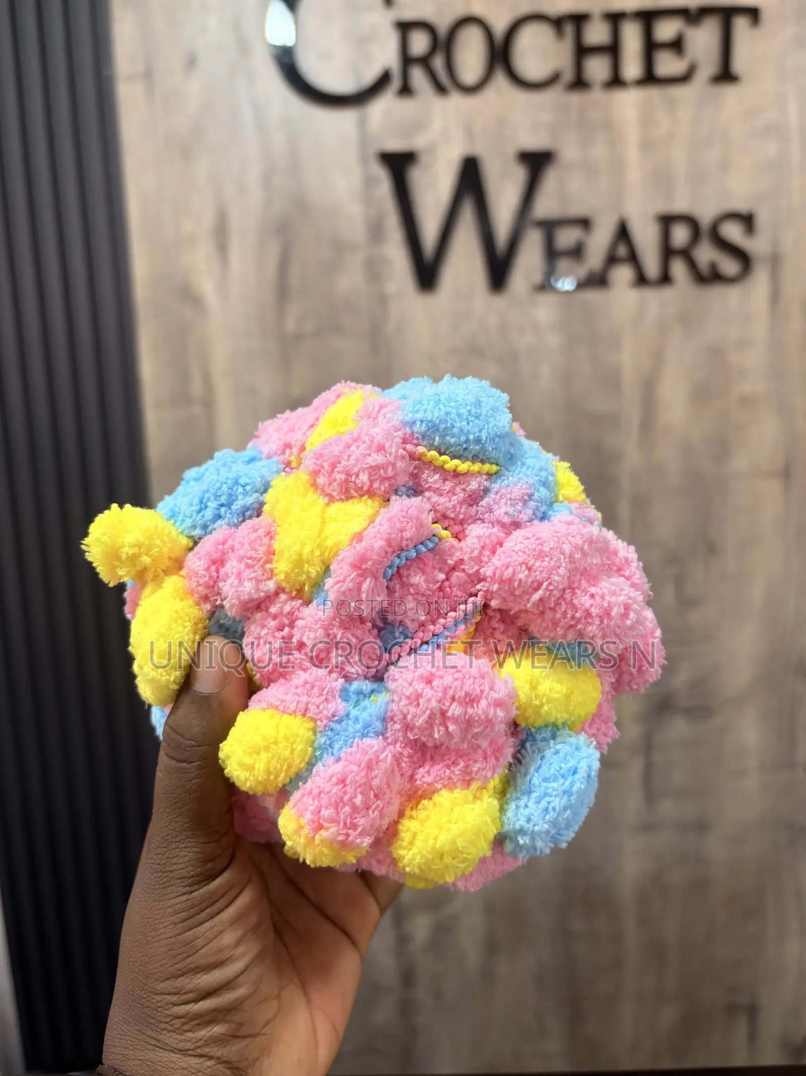 Pompom Yarn 100g