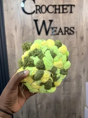 Pompom Yarn 100g