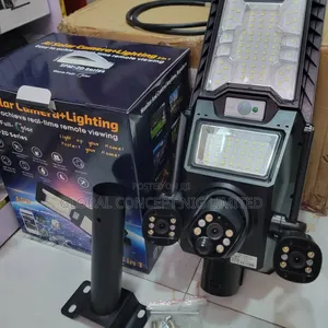 Intelligent Triple Lens Solar Street Light With Camera