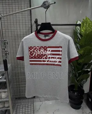 Reltreht Men Crop Tee