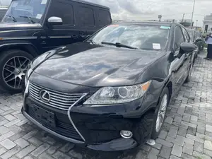 Lexus ES 2013 Black