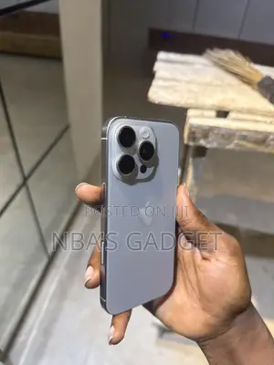 Apple iPhone 16 Pro 128 GB Silver