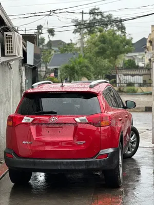 Toyota RAV4 2015 Red