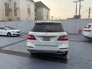 Mercedes-Benz M Class ML350 4MATIC 4dr SUV AWD (3.5L 6cyl 7A) 2015