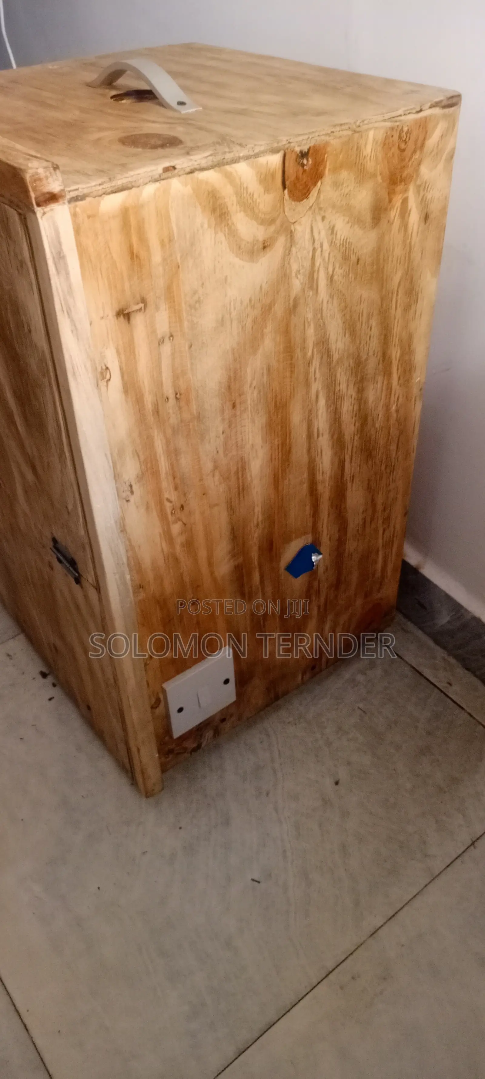 Dehydrator