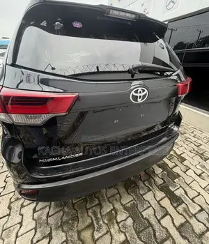 Toyota Highlander 2016 Black