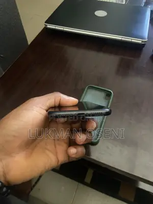 Apple iPhone XR 64 GB Black