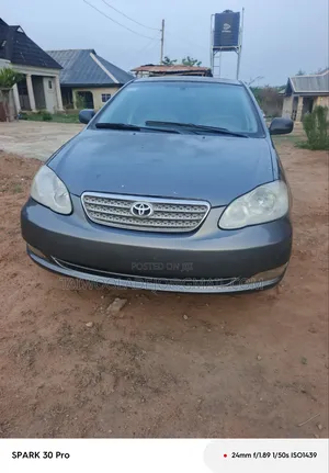 Toyota Corolla 2005 Gray