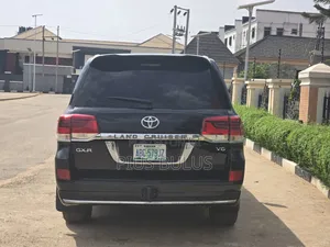 Toyota Land Cruiser 2015 Black