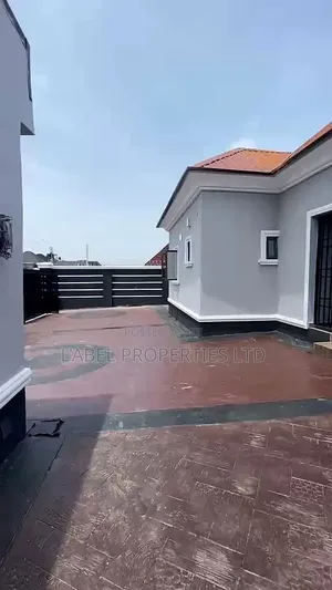 3bdrm Bungalow in Golden Gate Estate,, FHA for rent