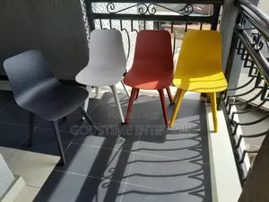 Newly Imported Fibre Chairs for Restaurant Very Strong
