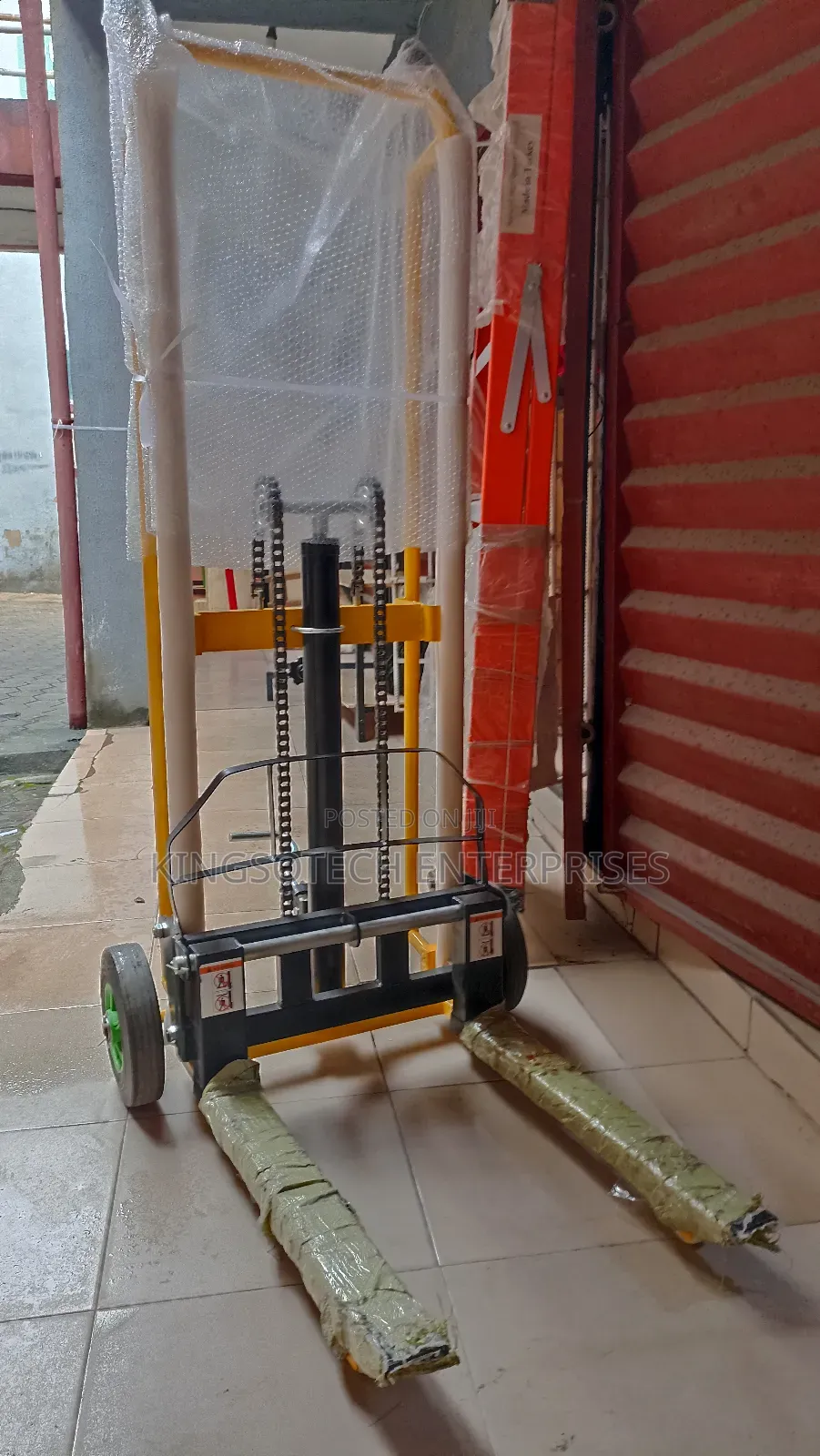 260kg Capacity Hydraulic Manual Stack Lifter
