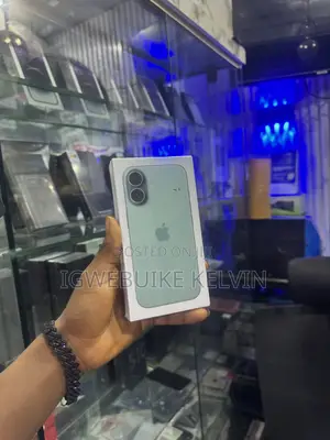 New Apple iPhone 16 256 GB Green