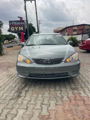 Toyota Camry 2006 Gray