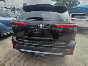 Toyota Highlander Platinum 2021 Black