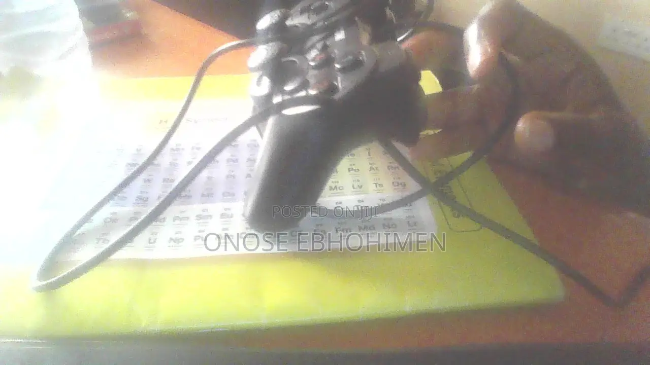 Ucom Conntroller