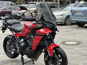 Yamaha FZ 2022 Red