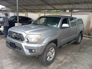 Toyota Tacoma 2014 Gray